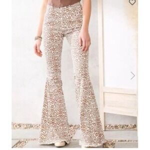 Saints & Hearts Flare Jeans Womens 28/29x32 Mocha Bell Bottom‎ Leopard L Pants